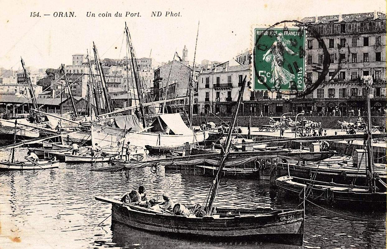 727- Oran - Le vieux port.jpg